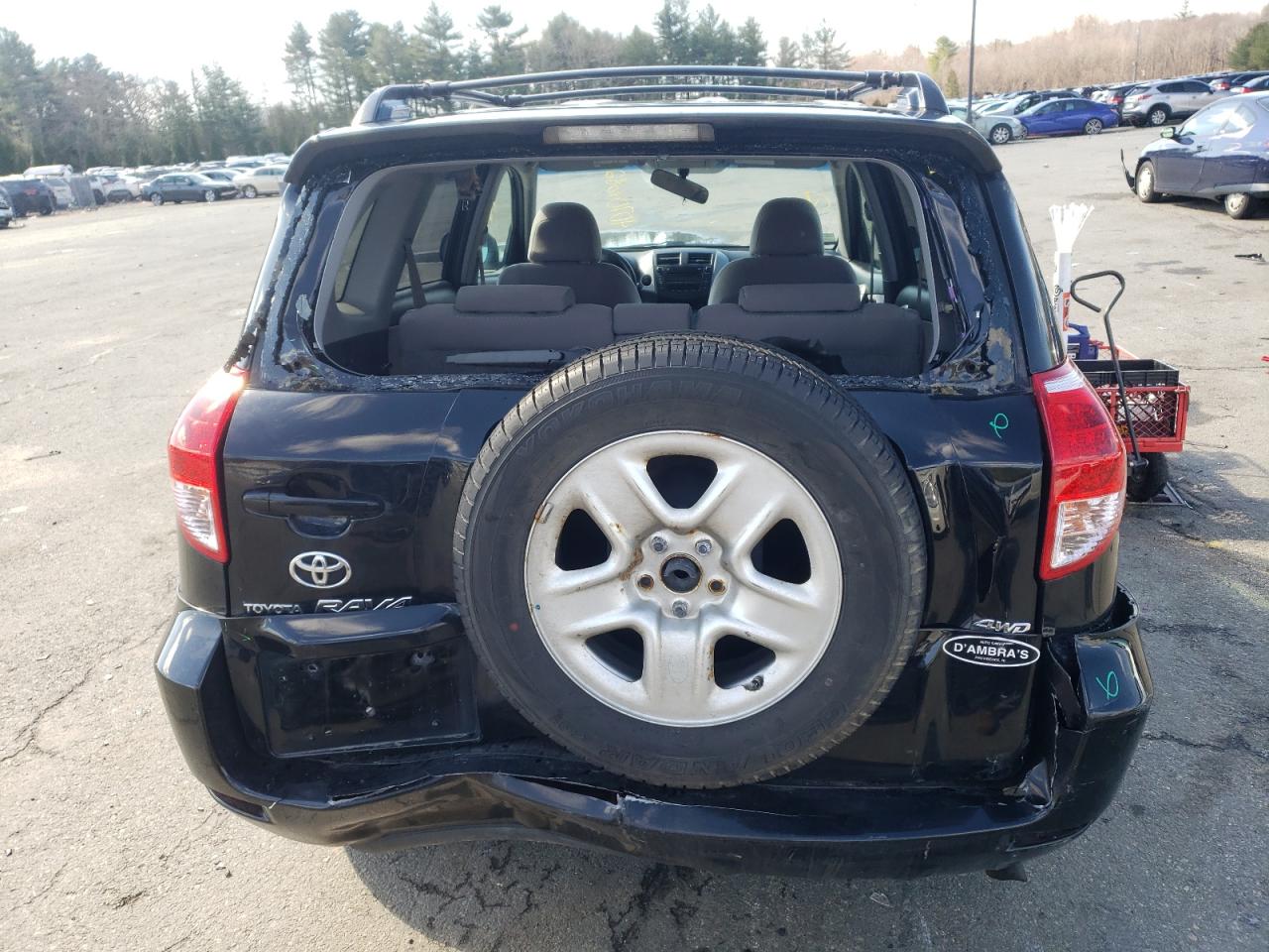 Photo 9 from auction – 2006 TOYOTA RAV4 with VIN JTMBD33V765012924