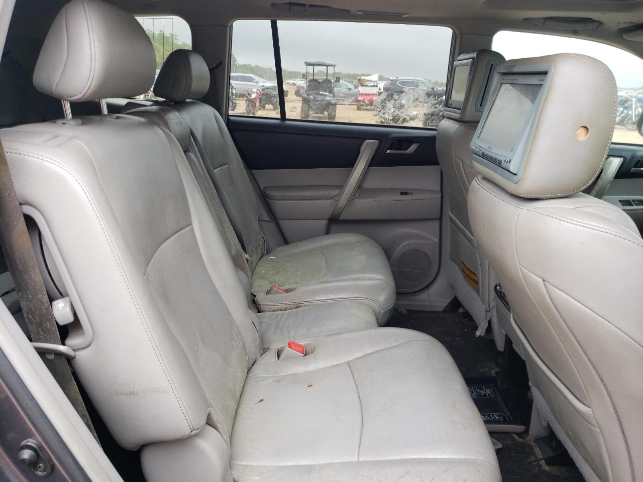 Photo 6 from auction – 2012 TOYOTA HIGHLANDER with VIN 5TDZK3EH8CS066198