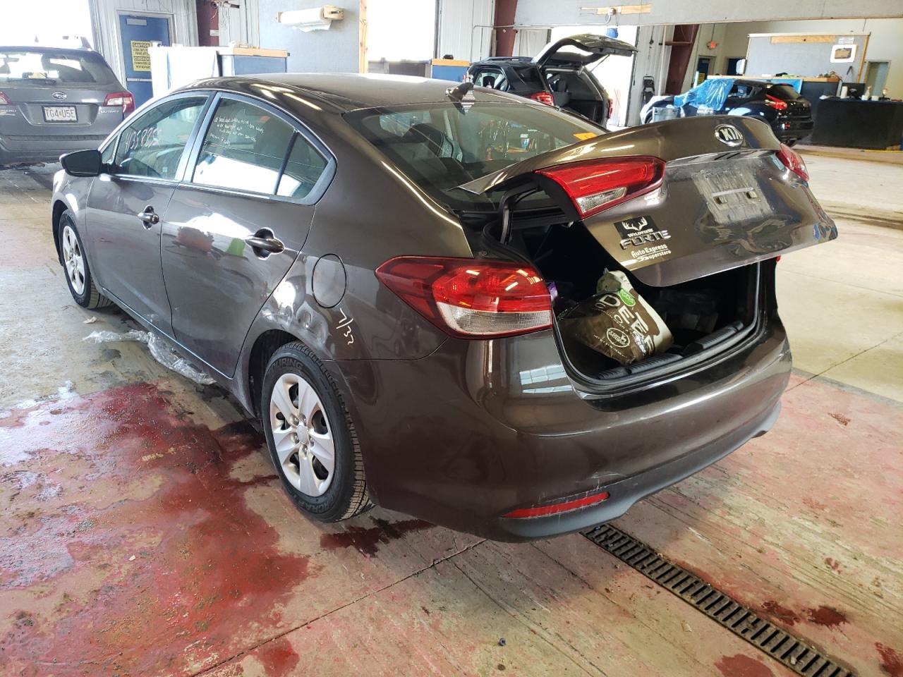 Zdjęcie 3 z aukcji – 2017 KIA FORTE LX z VIN 3KPFK4A78HE159178