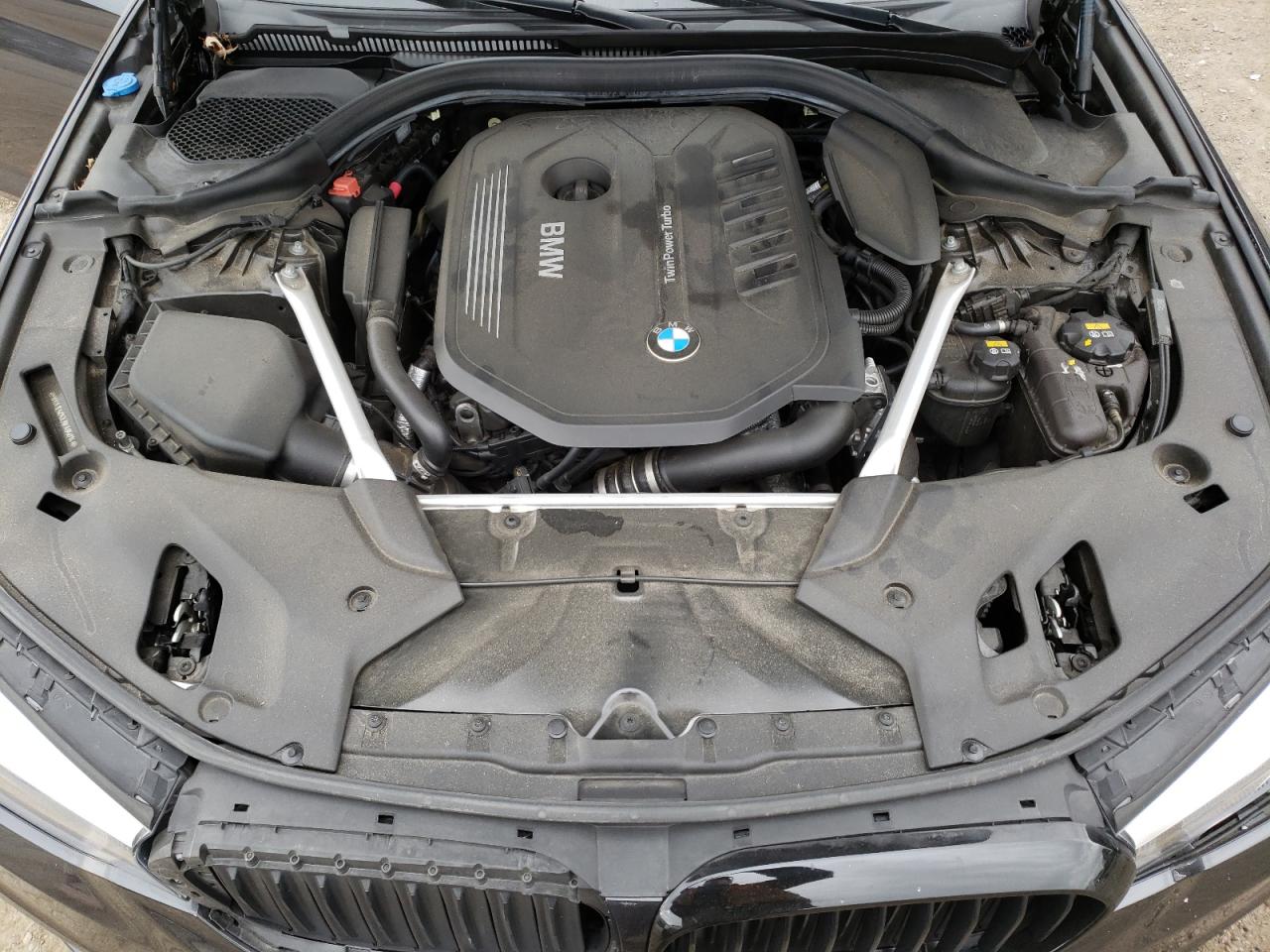 Photo 7 from auction – 2018 BMW 540 I with VIN WBAJE5C5XJWA95014