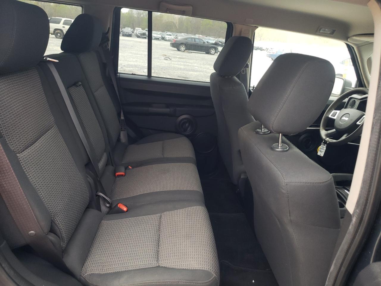 Photo 6 from auction – 2008 JEEP COMMANDER with VIN 1J8HG48N38C126121