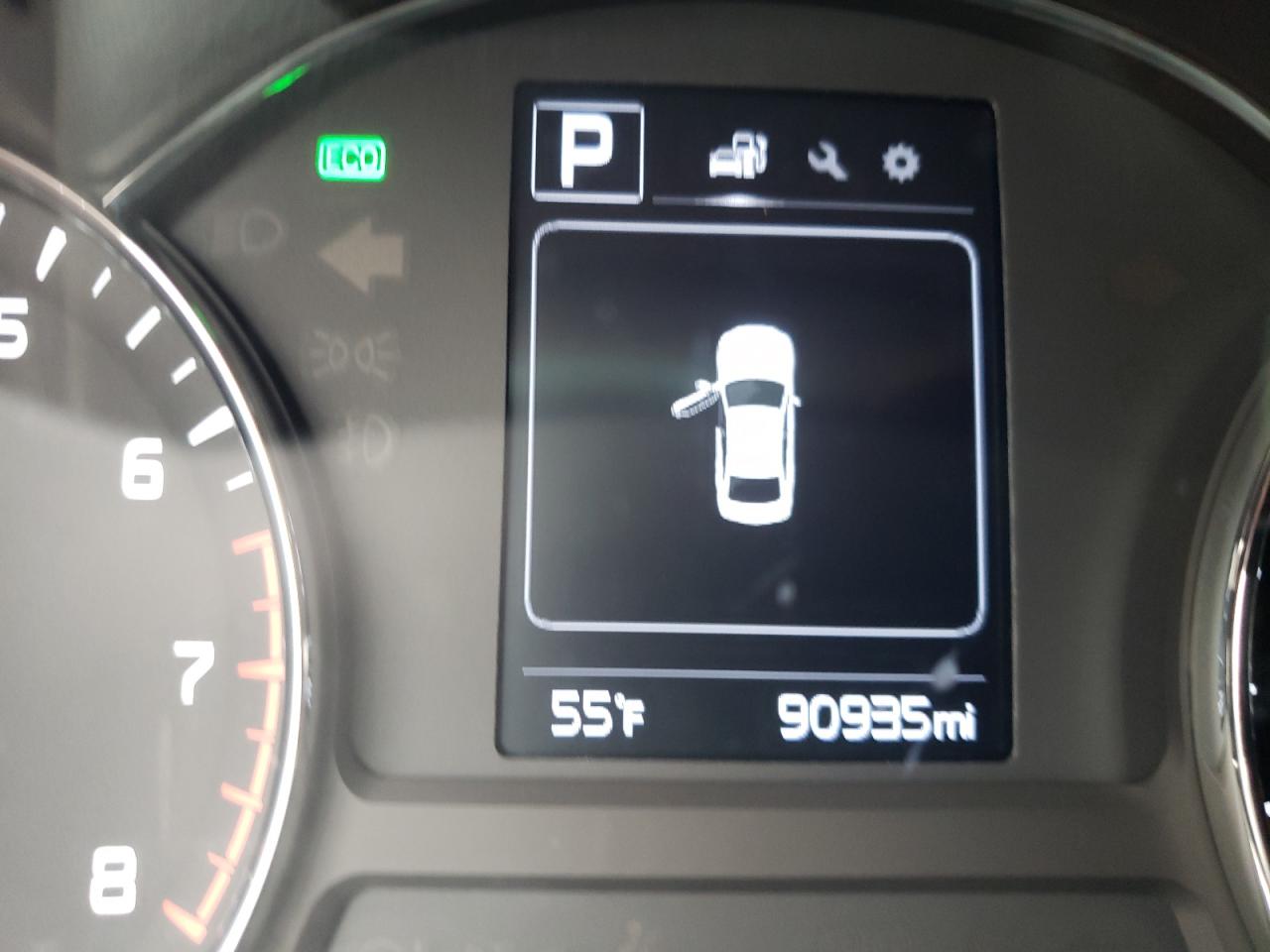 Photo 8 from auction – 2017 KIA FORTE LX with VIN 3KPFL4A70HE125572