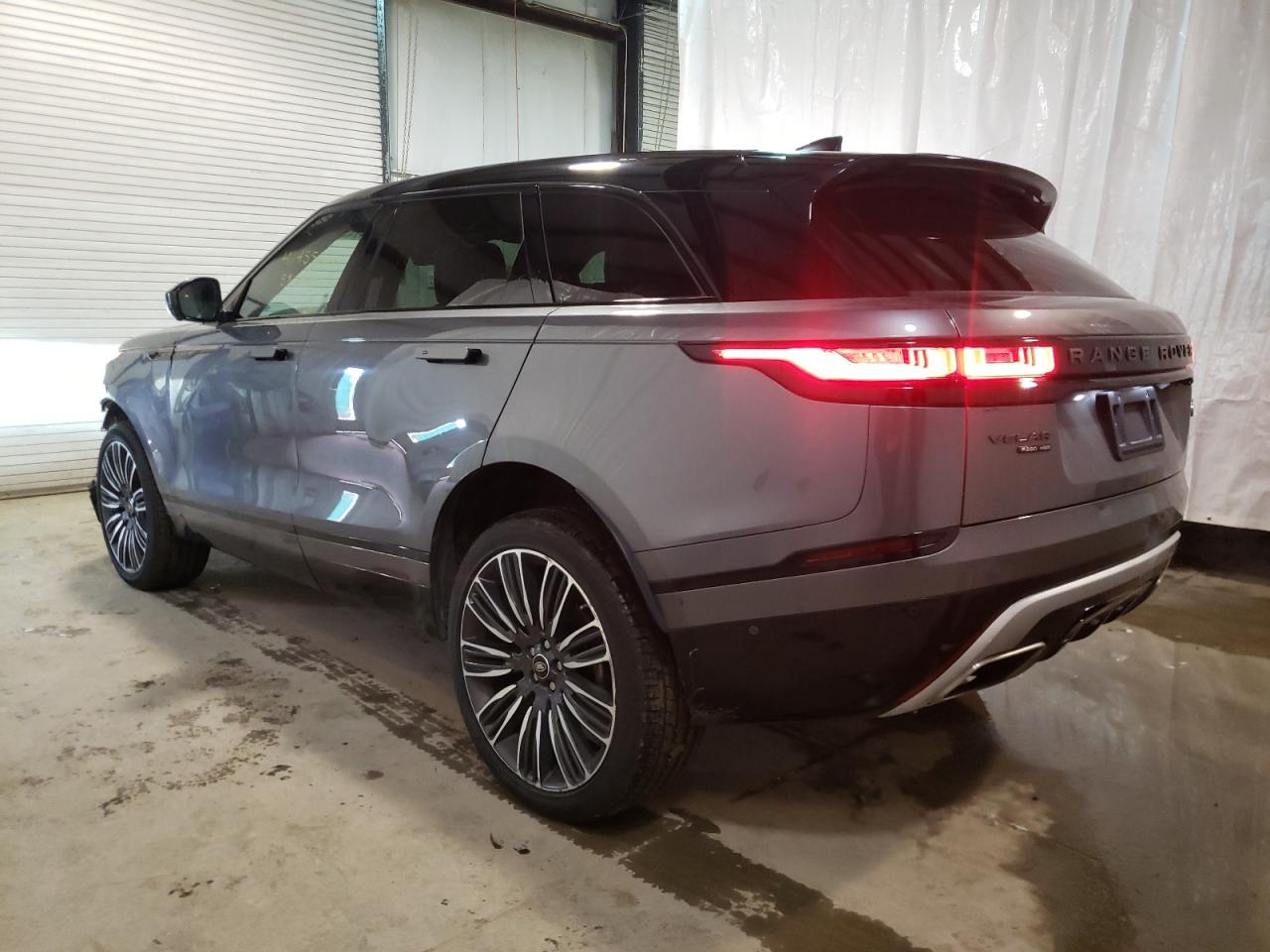 Photo 3 from auction – 2018 LAND ROVER RANGE ROVE with VIN SALYM2RV2JA702133