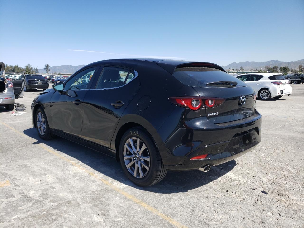 Photo 3 from auction – 2022 MAZDA 3 with VIN JM1BPAJL2N1515280