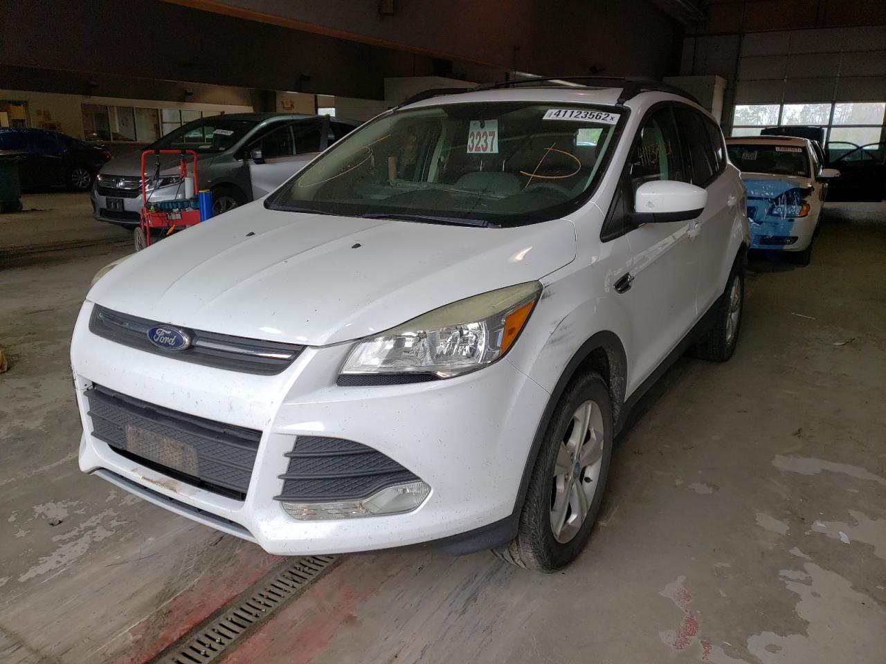 Photo 2 from auction – 2013 FORD ESCAPE SE with VIN 1FMCU0GX6DUC22301