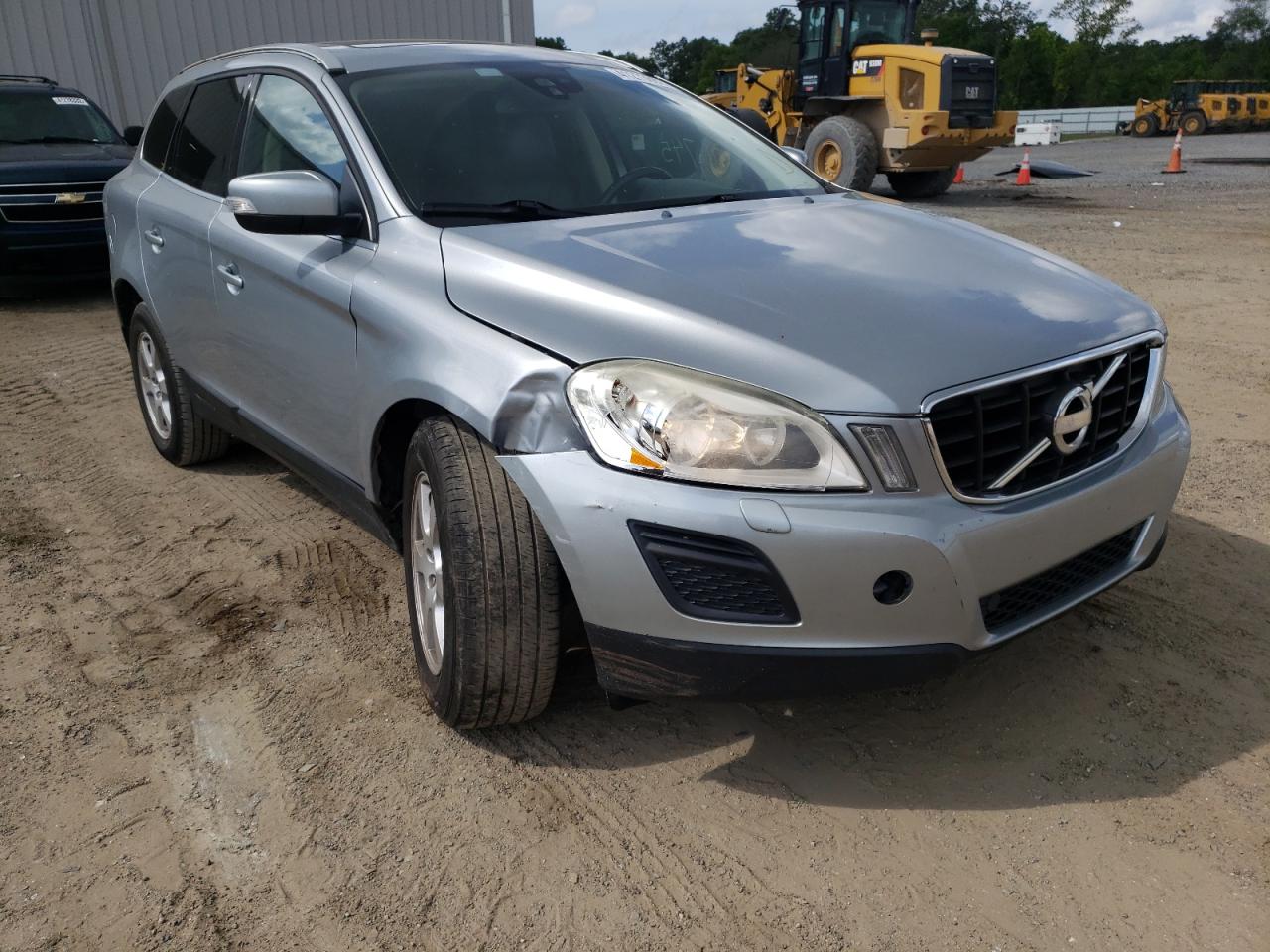 VOLVO XC60 3.2 2012 with VIN YV4952DL6C2332734 - Photo from auction