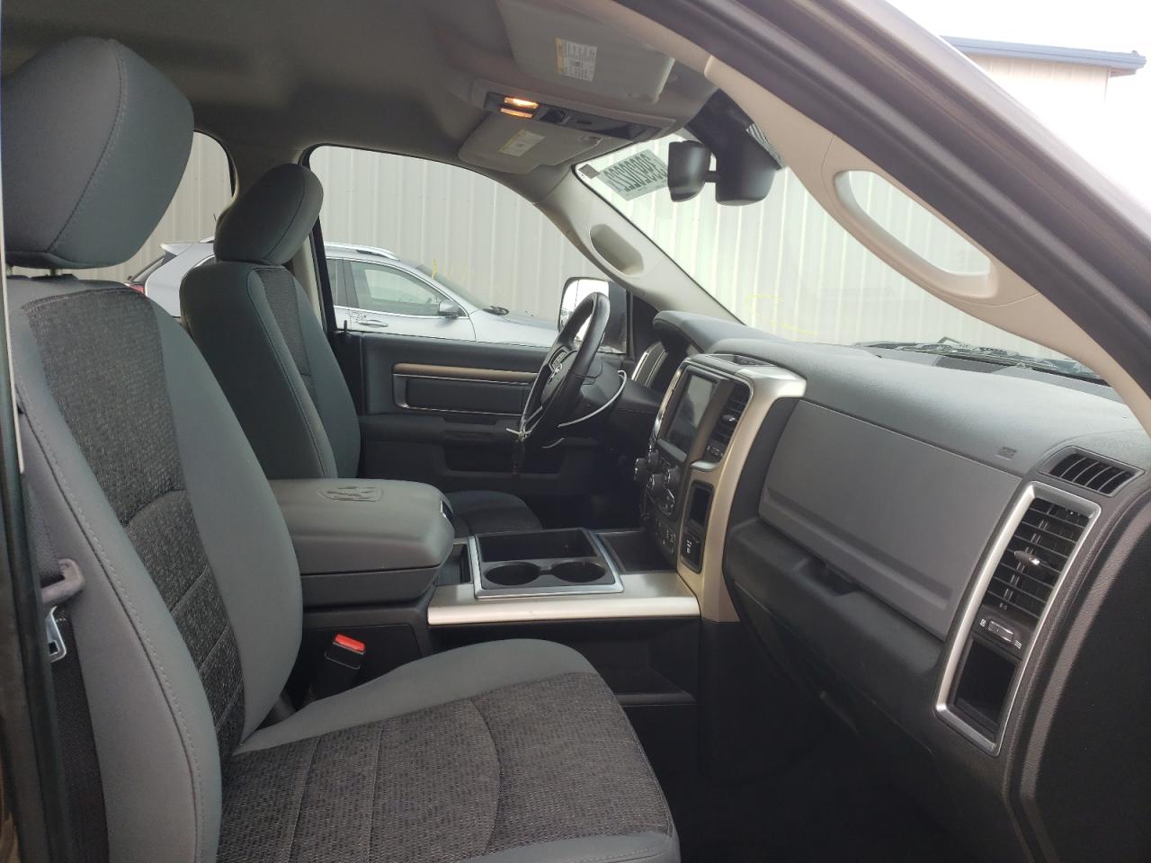 Photo 5 from auction – 2015 RAM 1500 SLT with VIN 1C6RR7TT1FS610859