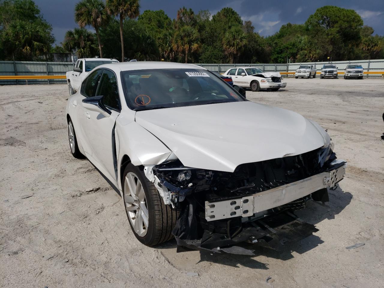 Photo 9 from auction – 2021 LEXUS IS 300 with VIN JTHAA1D27M5114409