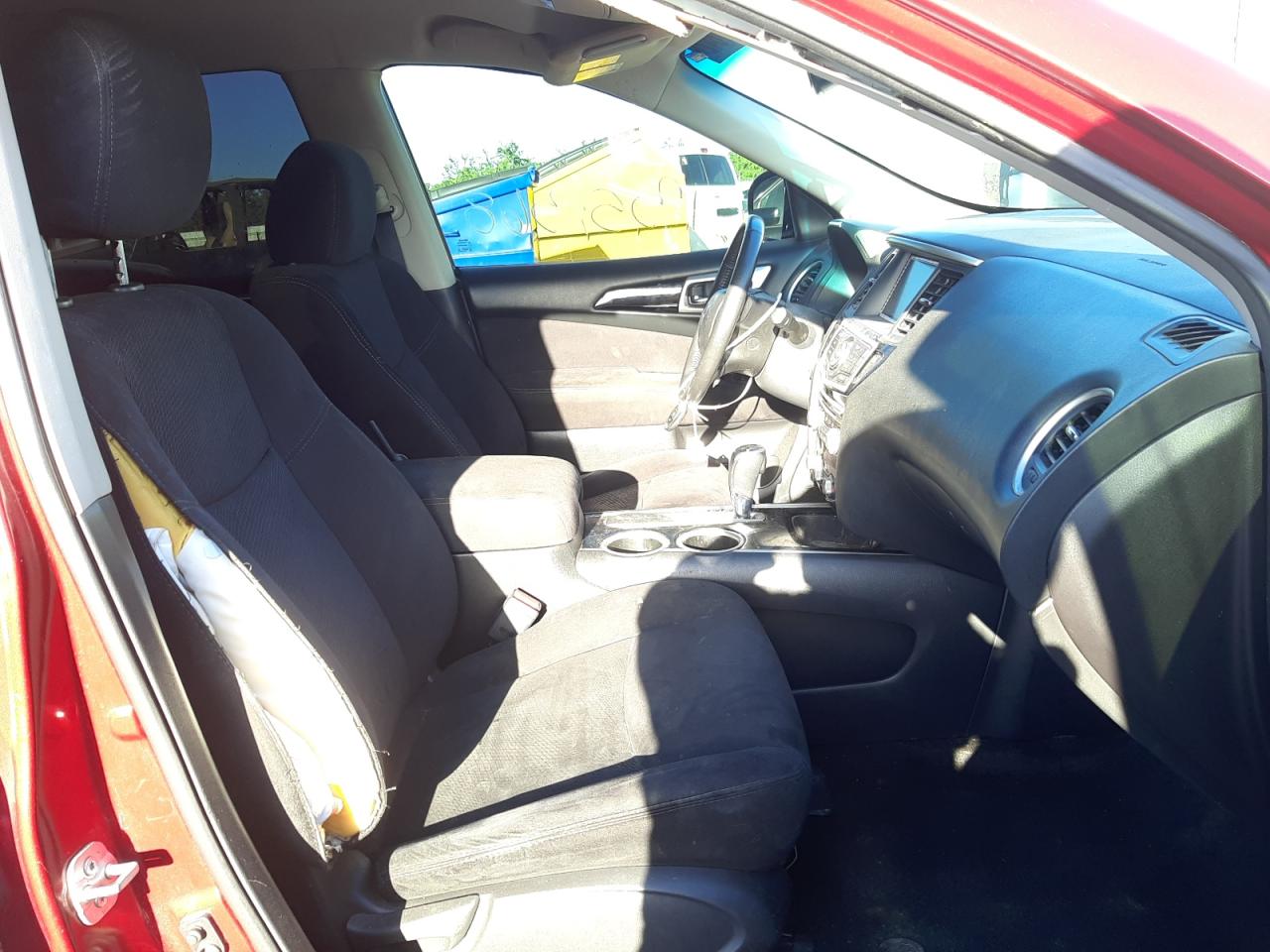 Photo 5 from auction – 2015 NISSAN PATHFINDER with VIN 5N1AR2MN9FC602152