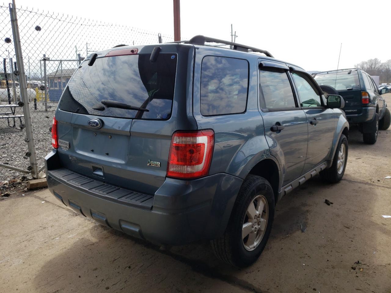 Photo 4 from auction – 2011 FORD ESCAPE XLT with VIN 1FMCU9DG6BKB18439
