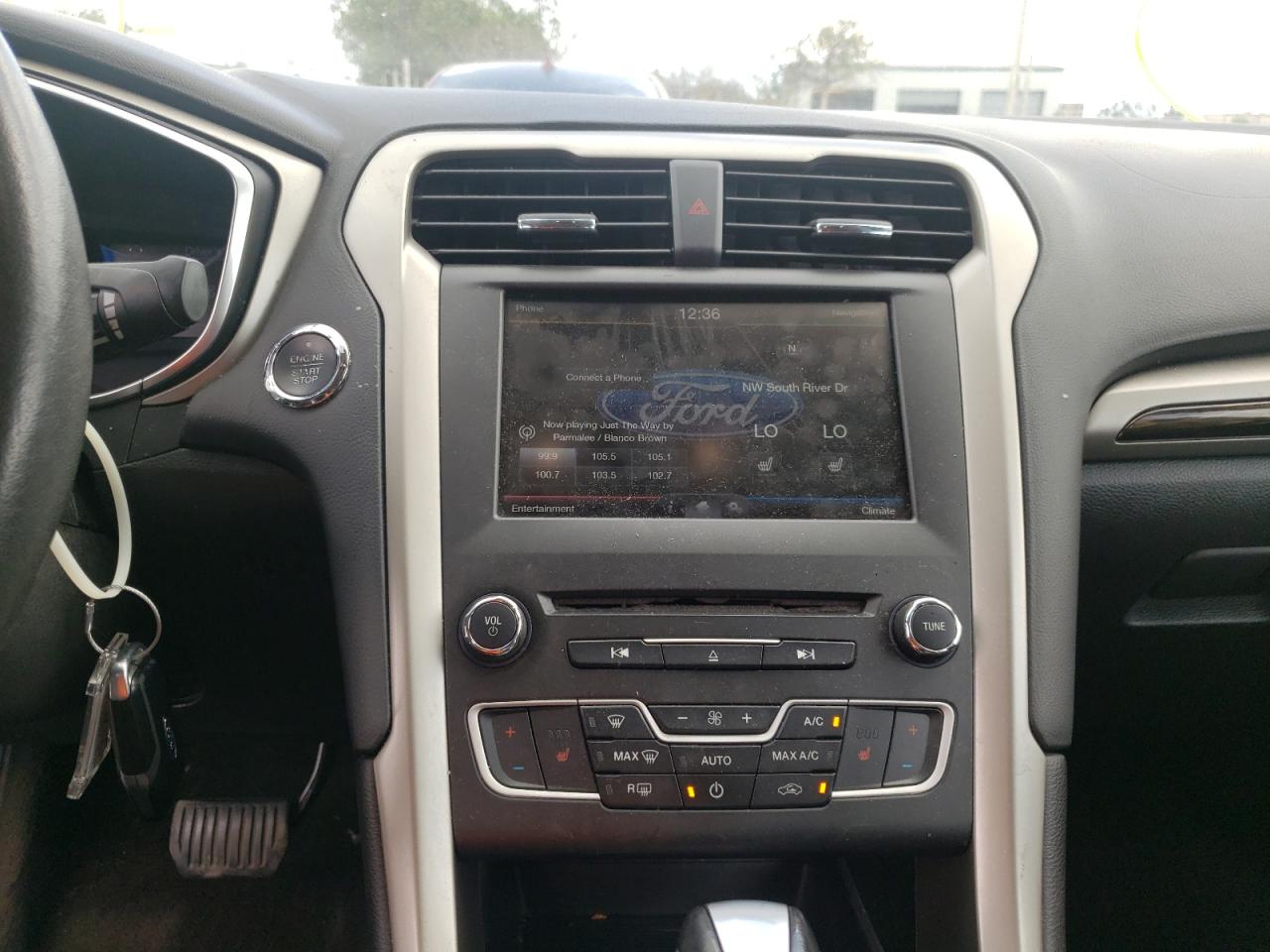 Photo 9 from auction – 2016 FORD FUSION SE with VIN 3FA6P0H98GR311474