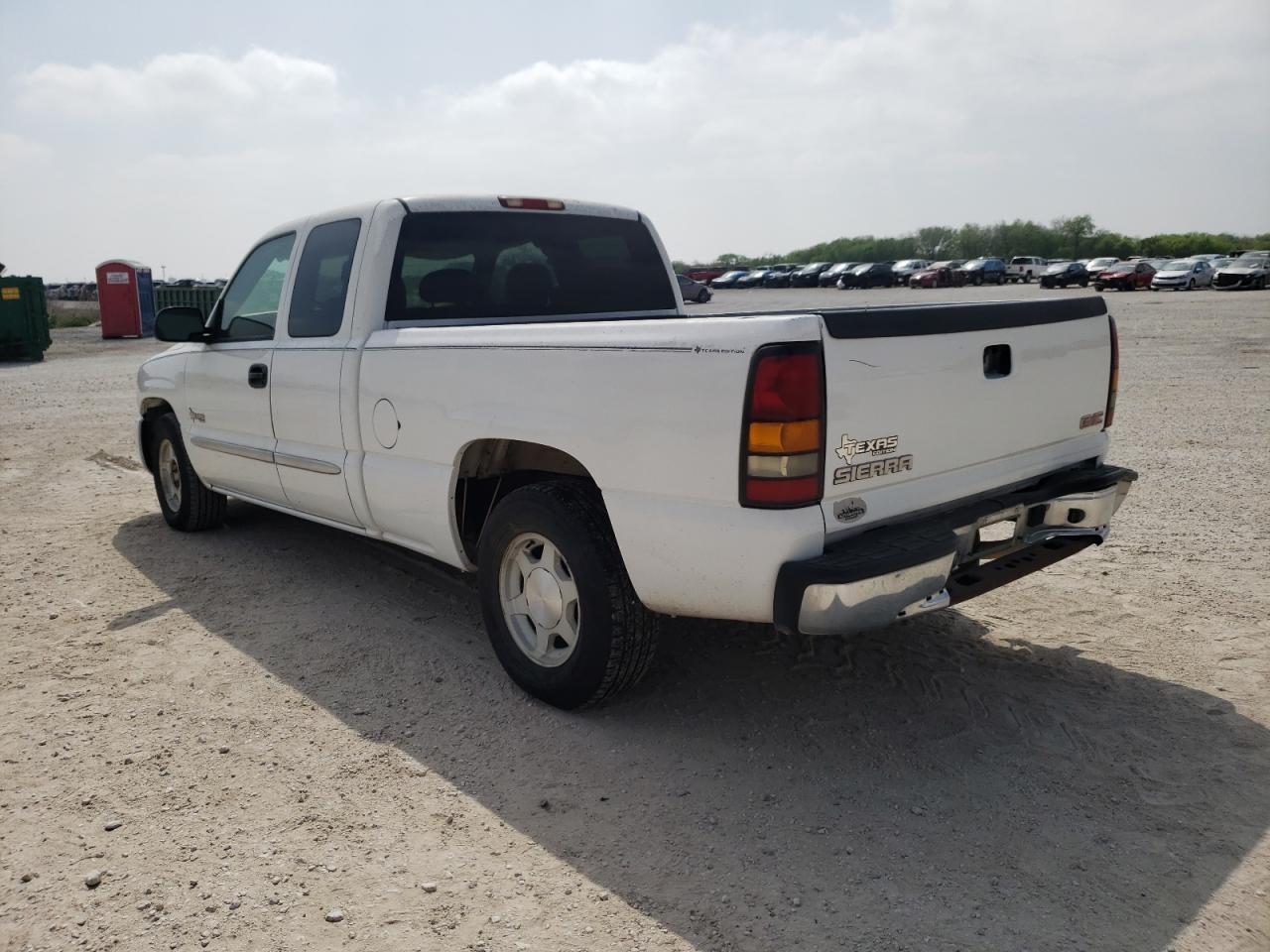 Photo 3 from auction – 2004 GMC NEW SIERRA with VIN 2GTEC19V941245651