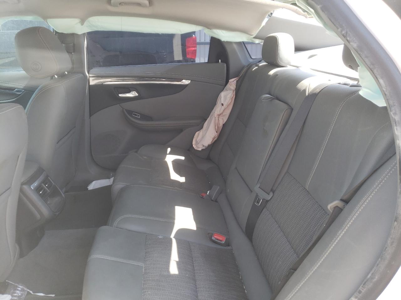 Photo 6 from auction – 2017 CHEVROLET IMPALA LT with VIN 2G1105SA4H9134172