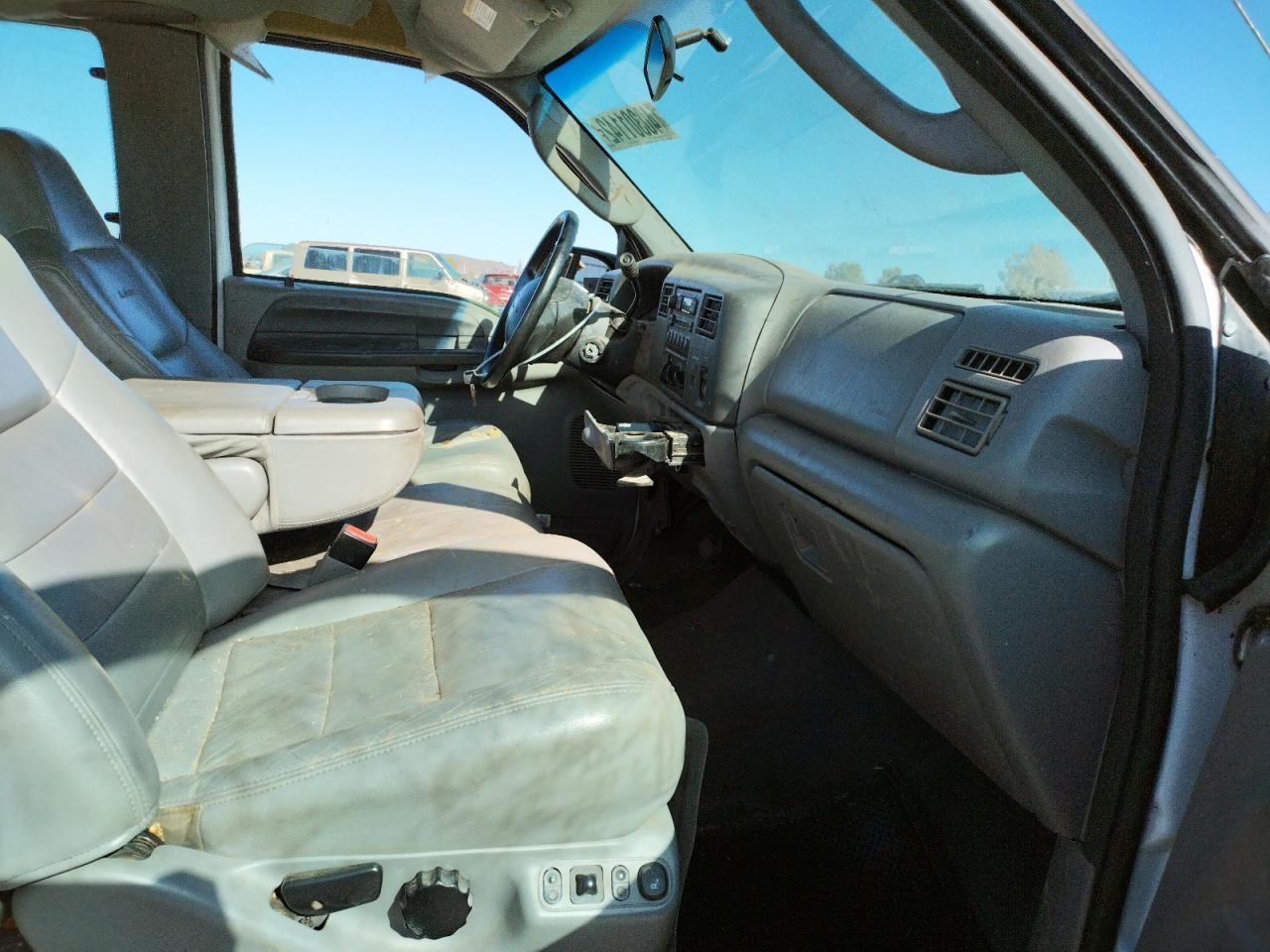 Photo 5 from auction – 2004 FORD F250 SUPER with VIN 1FTNX20L84EC86664