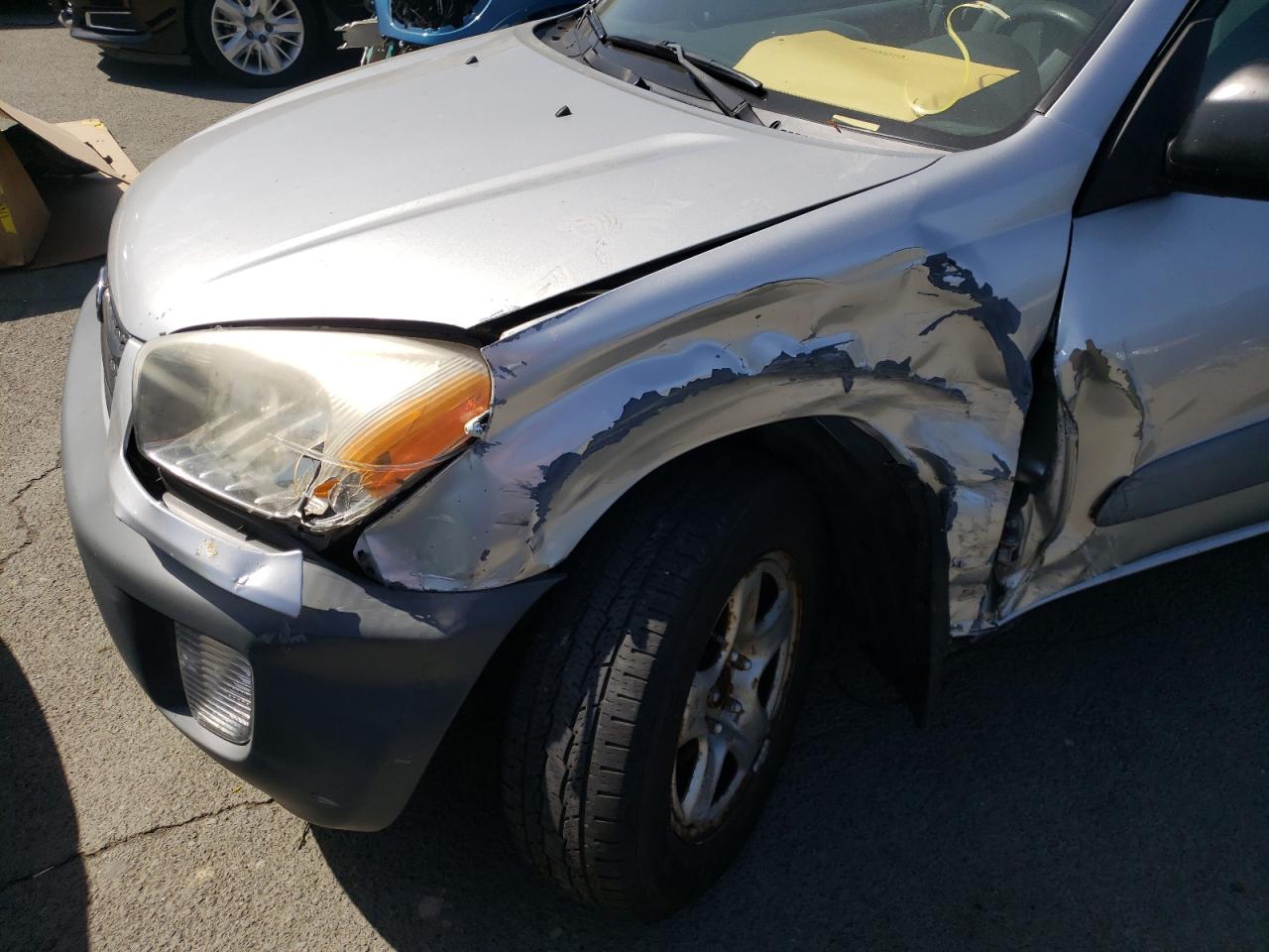 Photo 9 from auction – 2001 TOYOTA RAV4 with VIN JTEGH20VX10035558