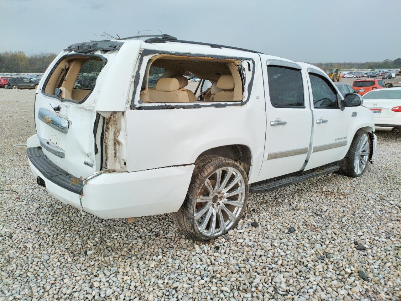 Photo 4 from auction – 2007 CHEVROLET SUBURBAN C with VIN 3GNFC16017G224390