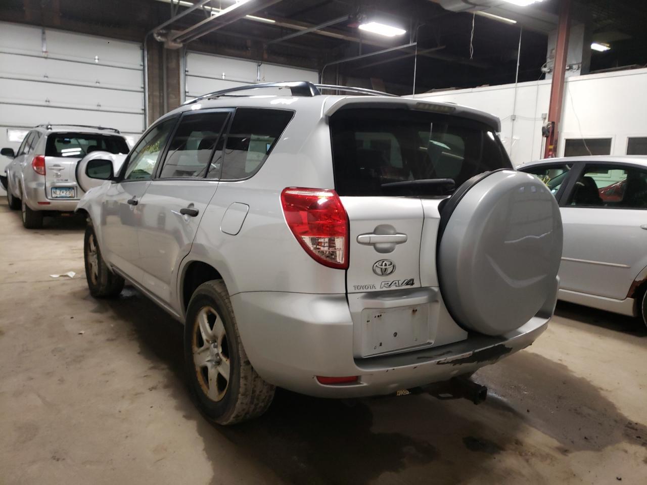 Photo 3 from auction – 2007 TOYOTA RAV4 with VIN JTMBK33V275035535