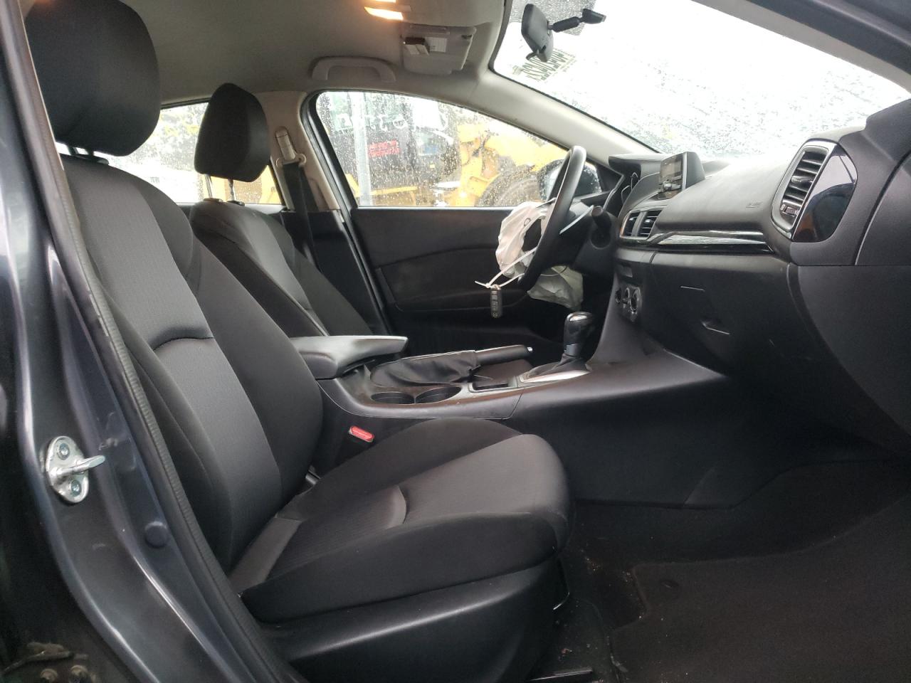 Photo 5 from auction – 2014 MAZDA 3 SPORT with VIN JM1BM1U70E1124863