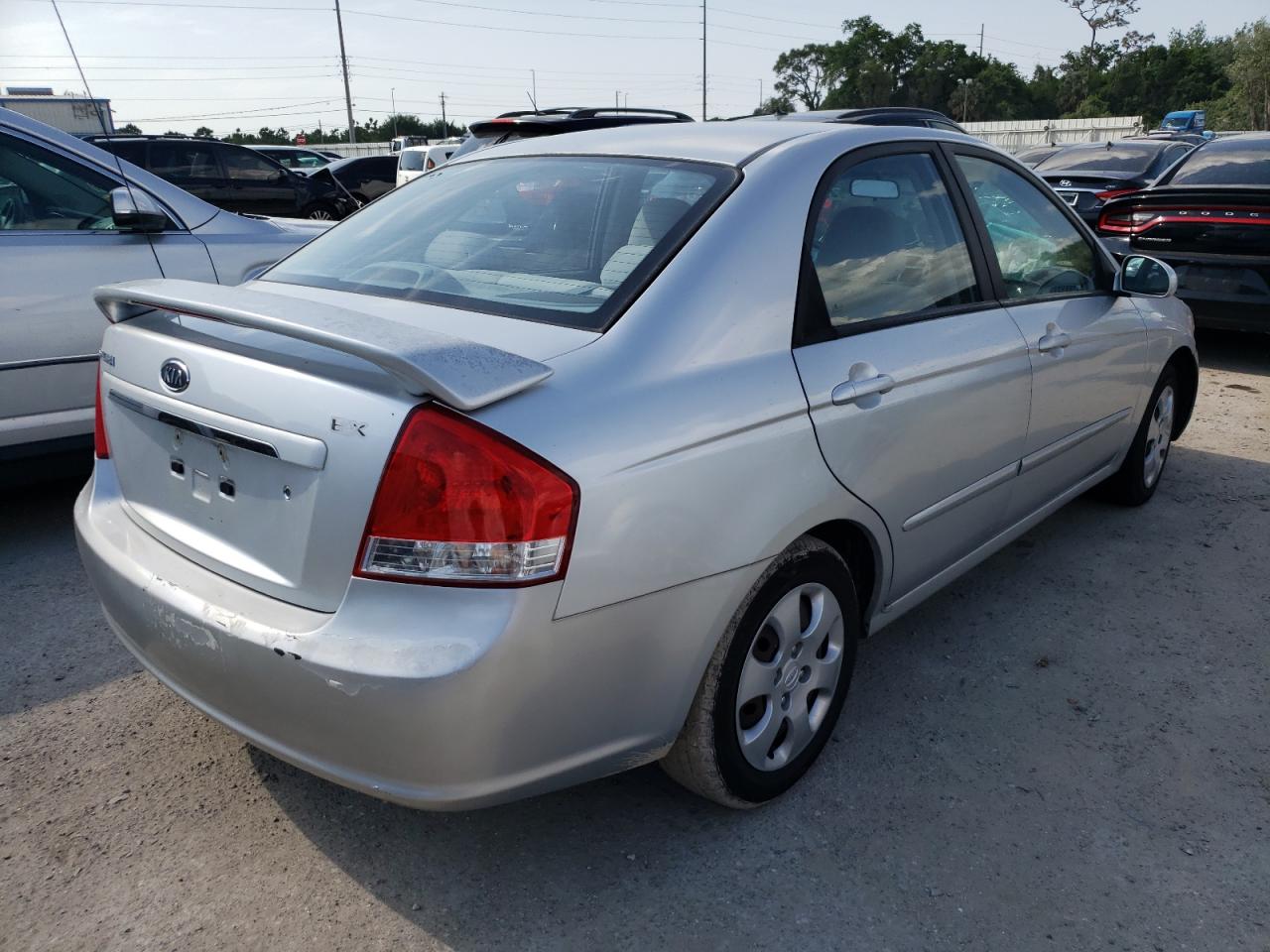 Photo 4 from auction – 2008 KIA SPECTRA EX with VIN KNAFE121585501534