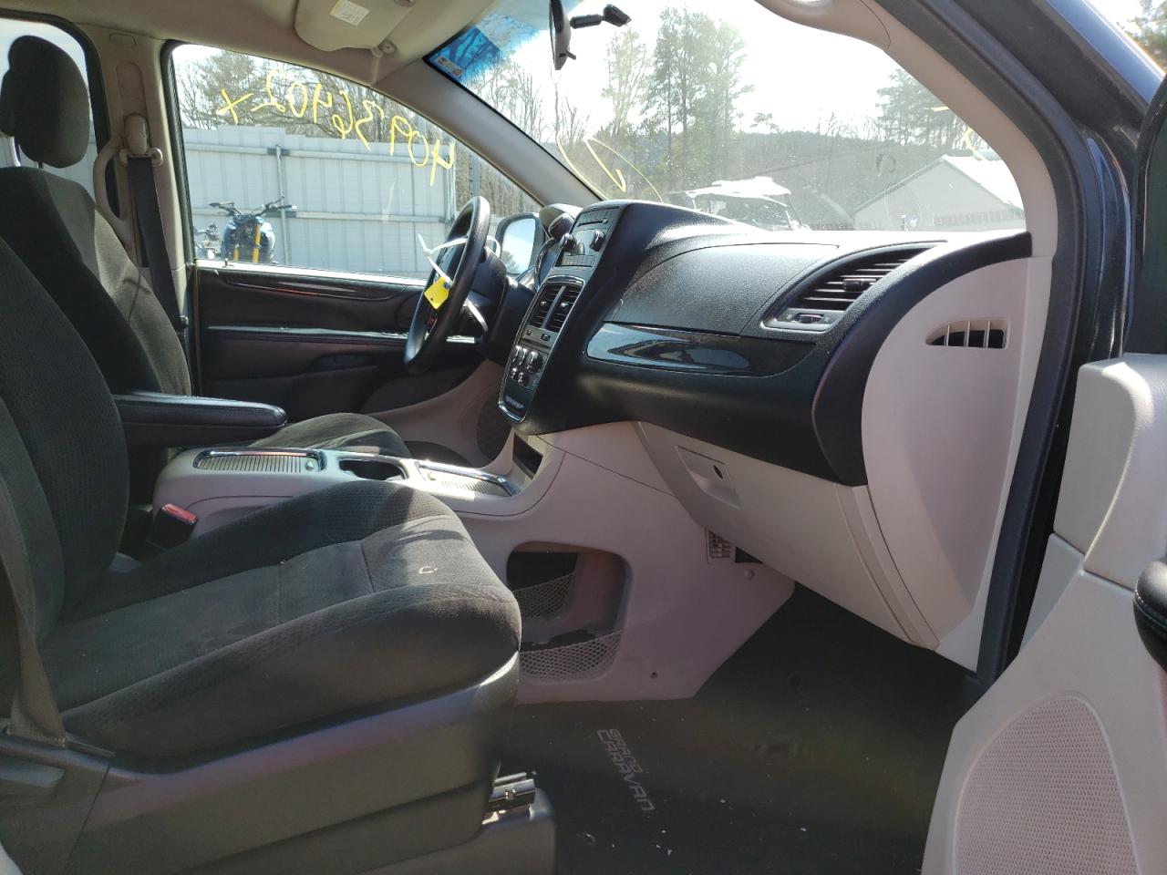 Photo 5 from auction – 2014 DODGE GRAND CARA with VIN 2C4RDGCG0ER391712