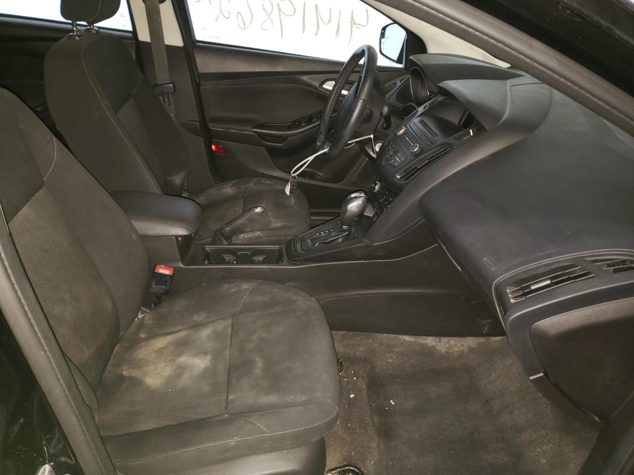 Photo 5 from auction – 2015 FORD FOCUS SE with VIN 1FADP3F20FL310721