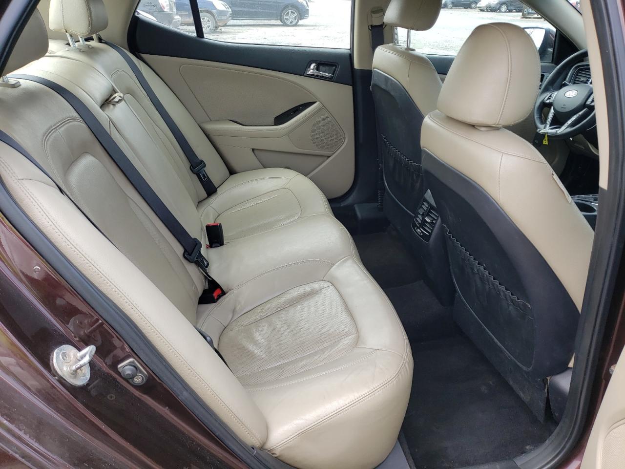 Photo 6 from auction – 2011 KIA OPTIMA EX with VIN KNAGN4A77B5117547