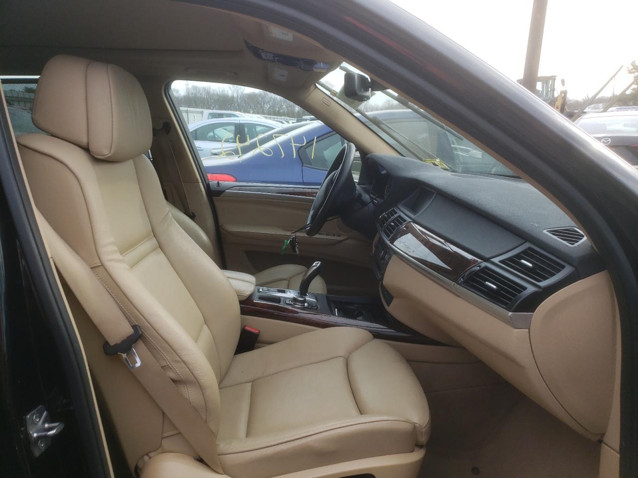 Photo 5 from auction – 2012 BMW X5 XDRIVE5 with VIN 5UXZV8C56CL422158