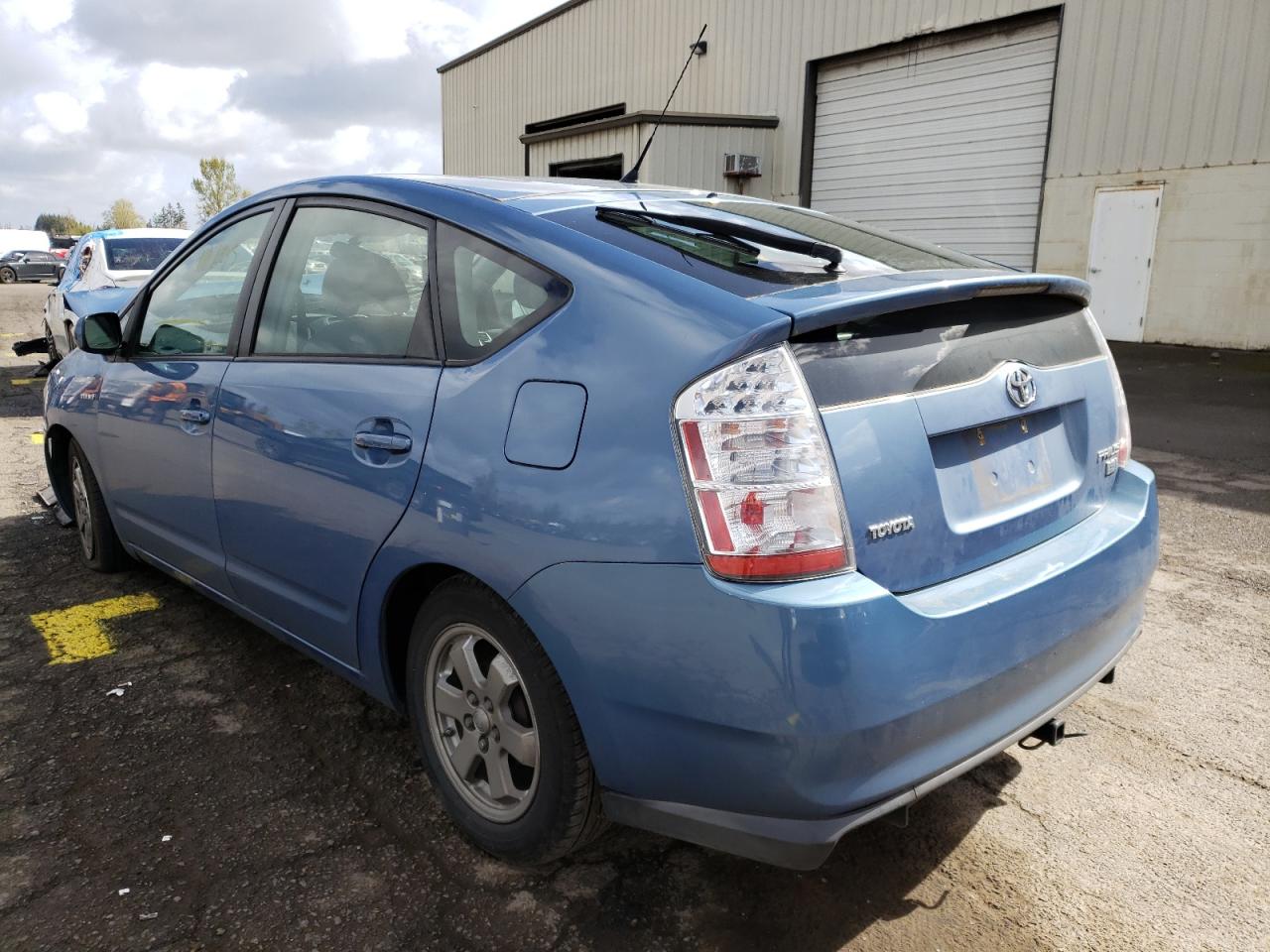 Photo 3 from auction – 2007 TOYOTA PRIUS with VIN JTDKB20U877667448