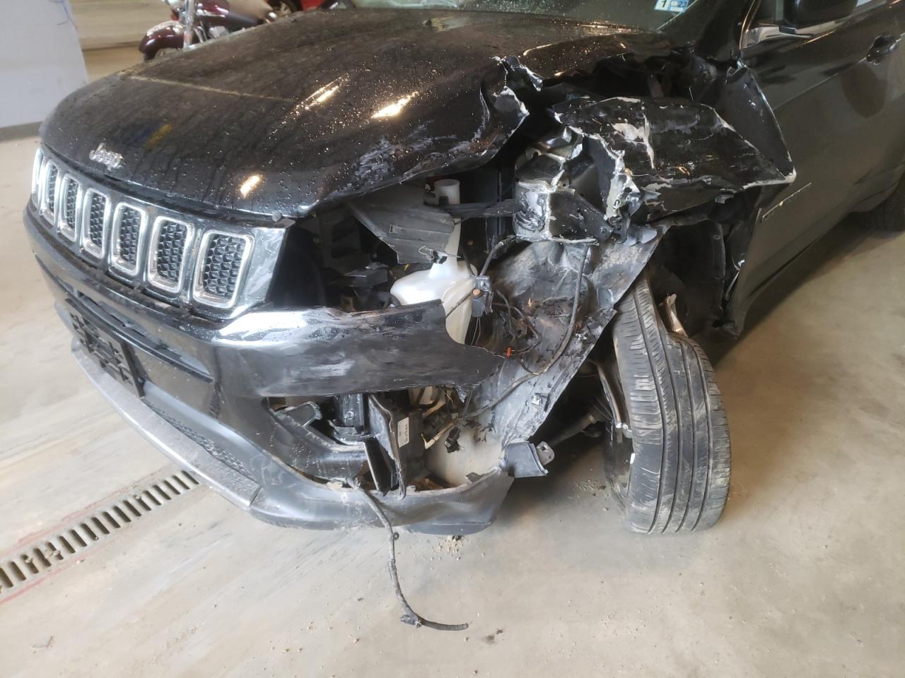 Photo 9 from auction – 2020 JEEP COMPASS LI with VIN 3C4NJDCB5LT127390