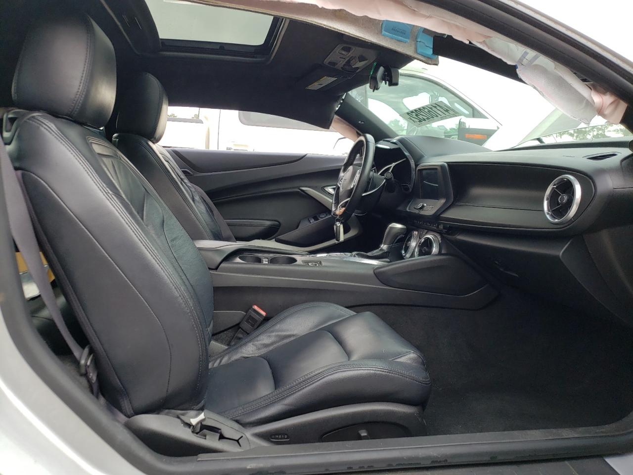 Photo 5 from auction – 2016 CHEVROLET CAMARO LT with VIN 1G1FB1RS0G0117563