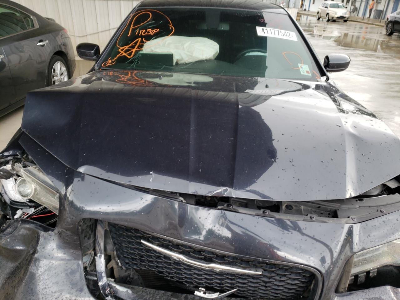Foto 7 de la subasta – 2019 CHRYSLER 300 S con VIN 2C3CCABG8KH537903