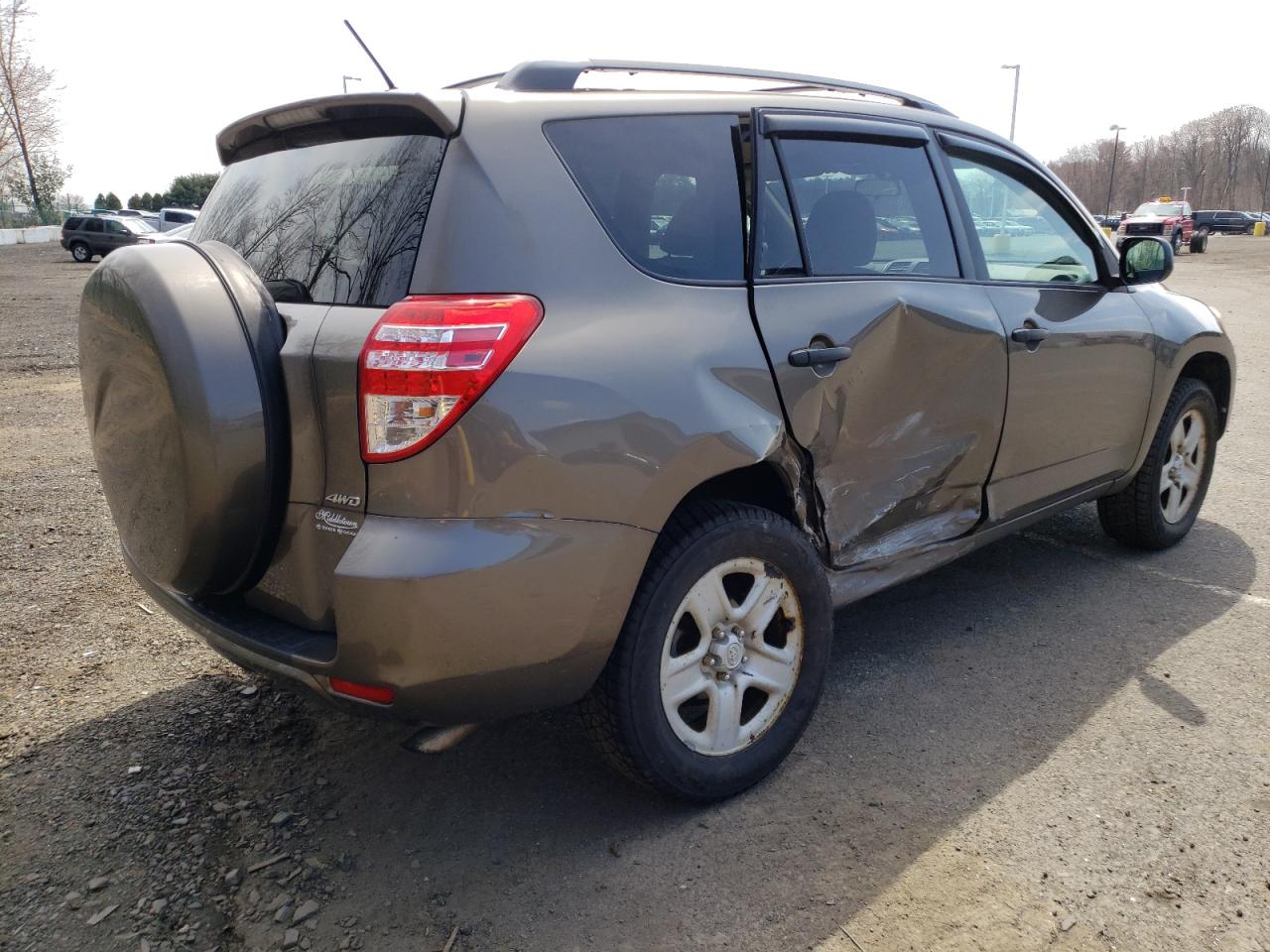 Photo 4 from auction – 2010 TOYOTA RAV4 with VIN 2T3BF4DV7AW071276