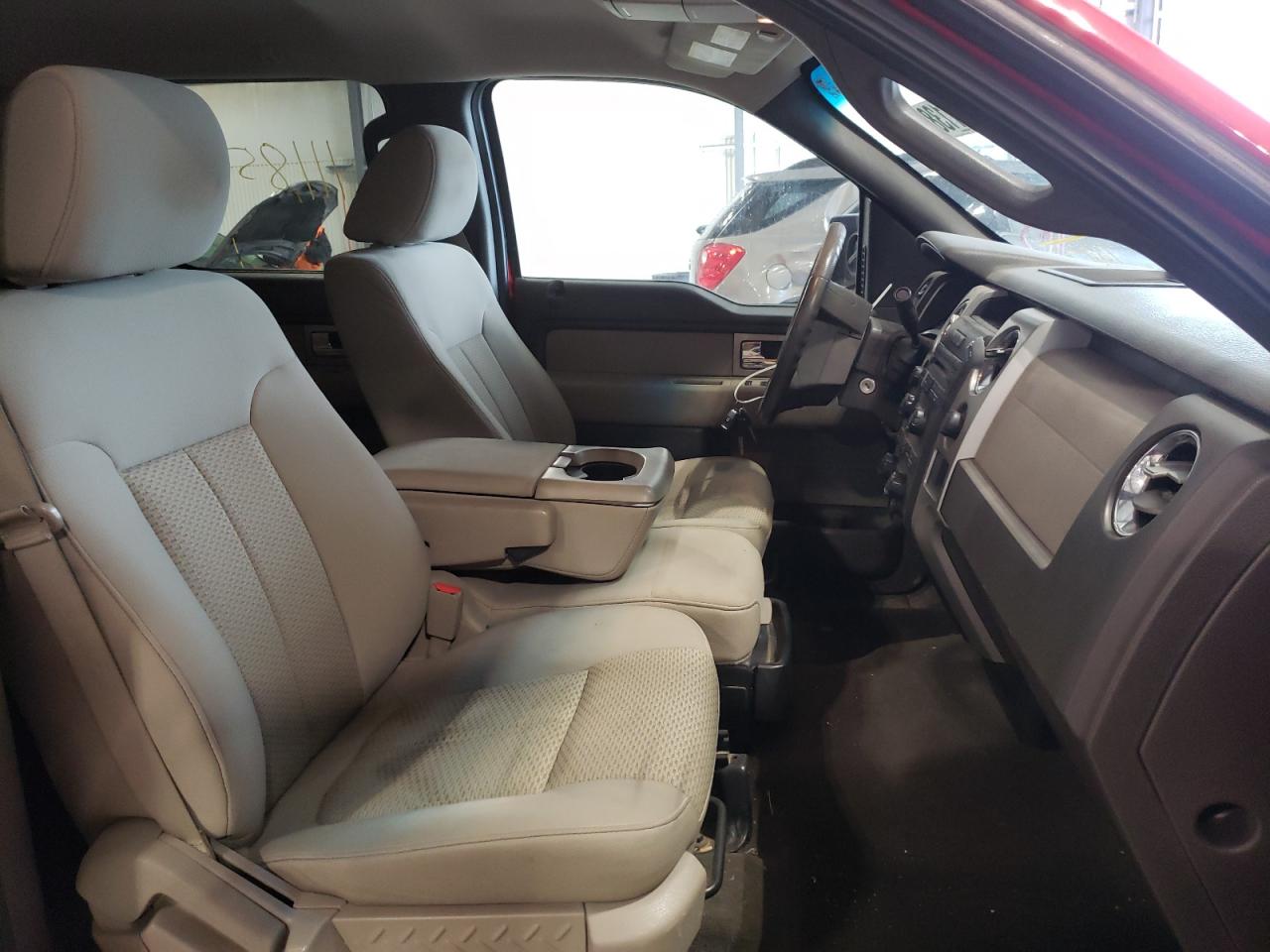 Photo 5 from auction – 2010 FORD F150 SUPER with VIN 1FTEW1E82AKE01497