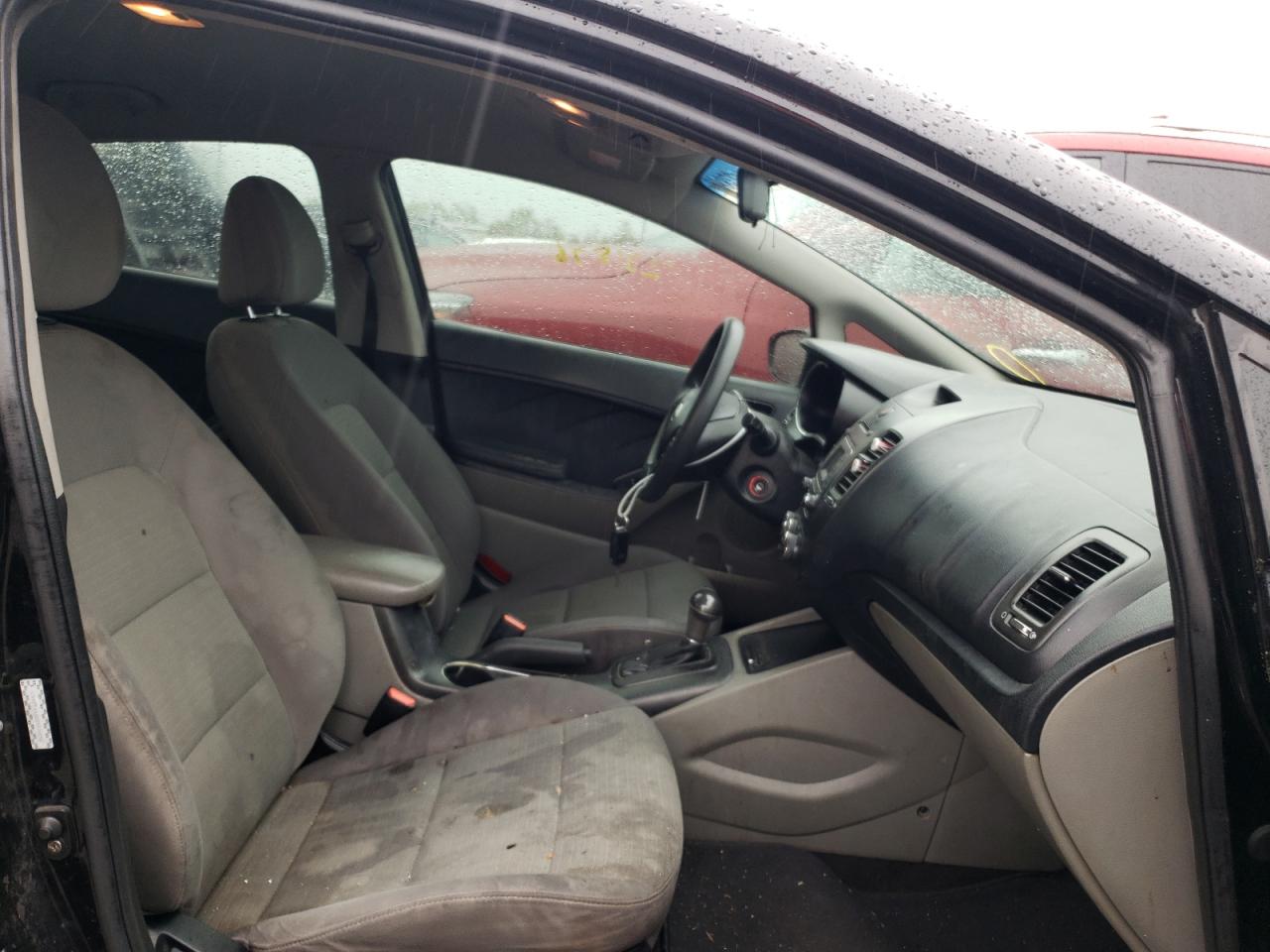 Photo 5 from auction – 2014 KIA FORTE LX with VIN KNAFX4A68E5126050