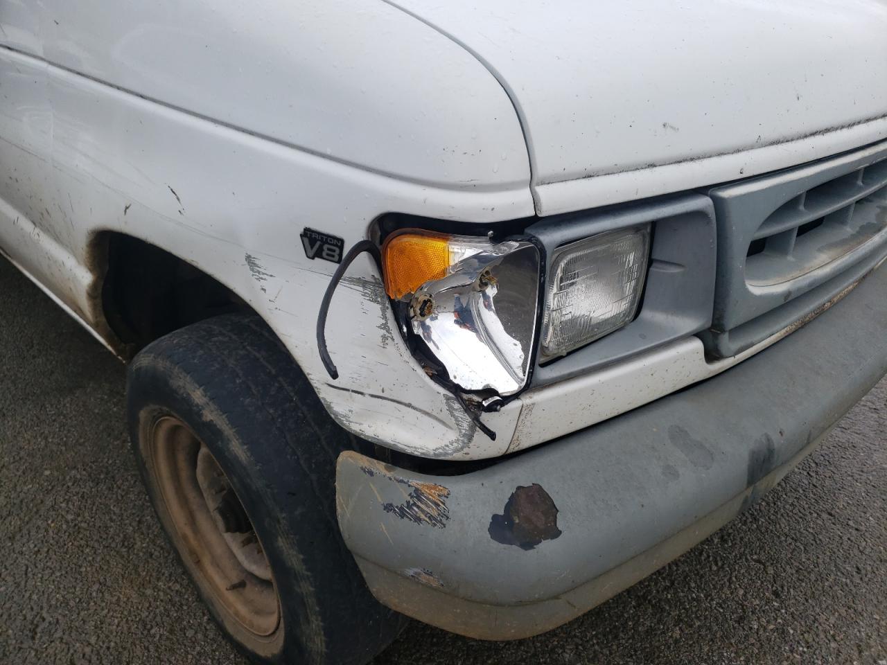 Photo 9 from auction – 2000 FORD ECONOLINE with VIN 1FTNE24L8YHB60311