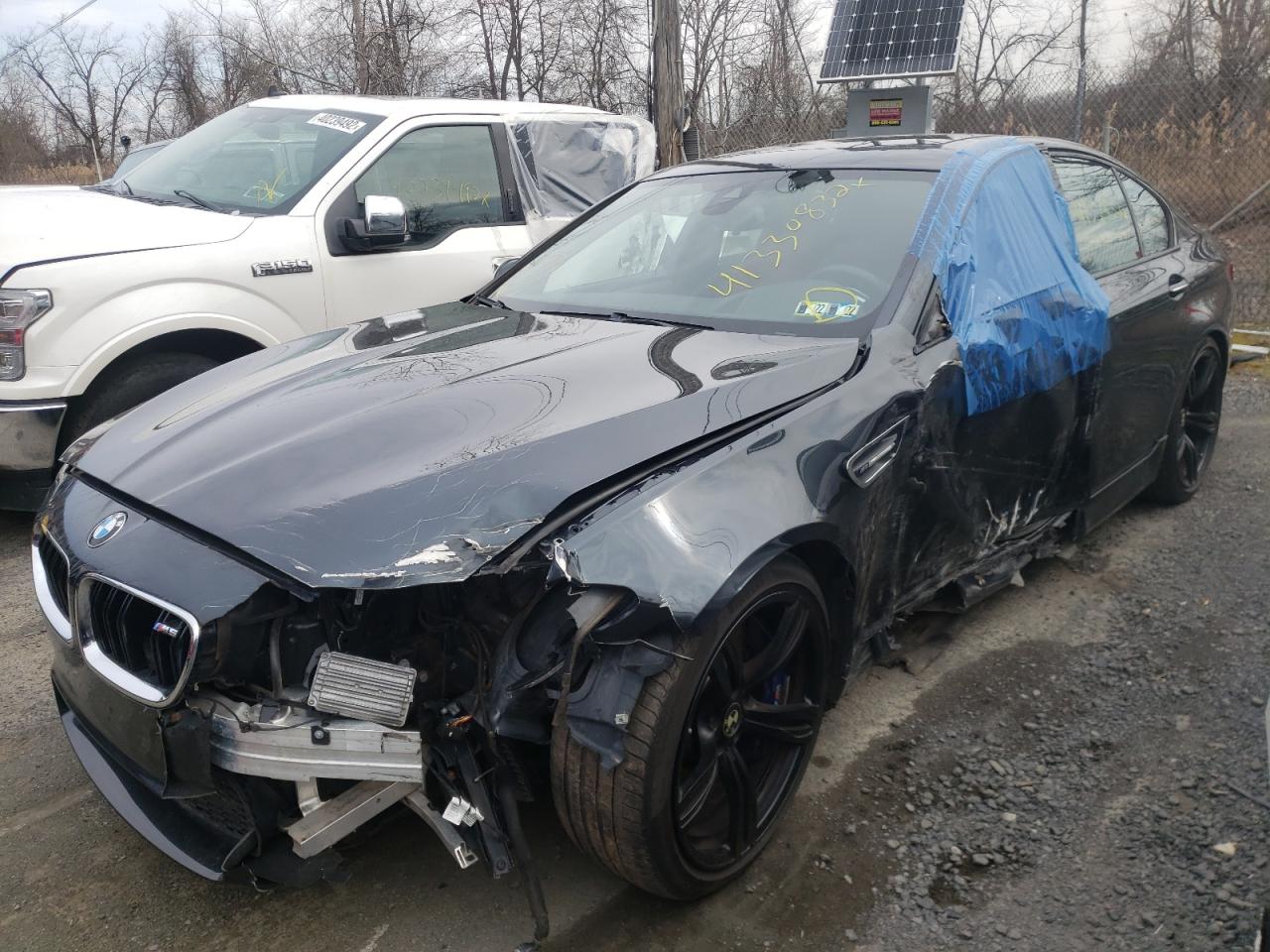 Photo 2 from auction – 2015 BMW M5 with VIN WBSFV9C55FD595087