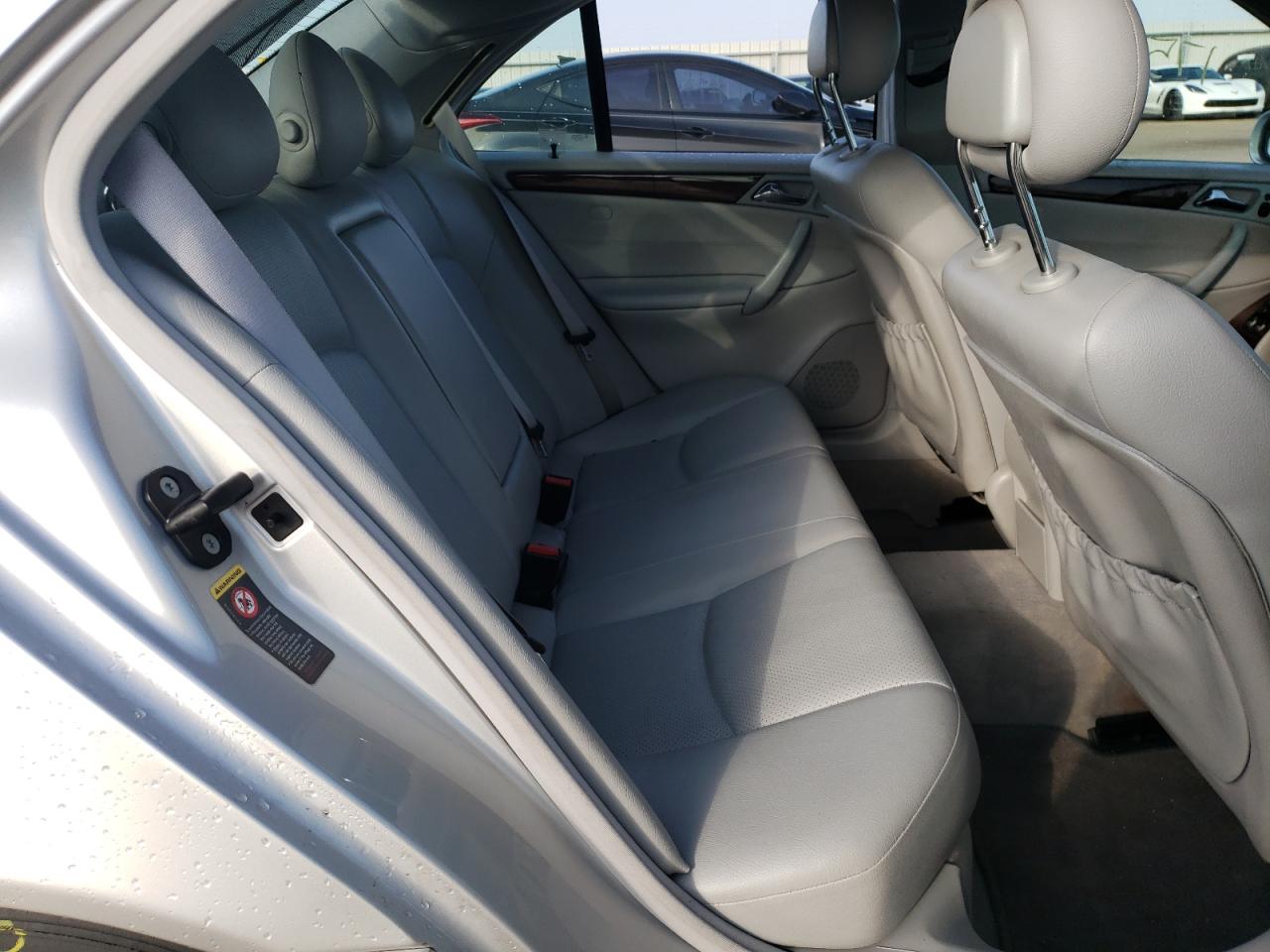 Photo 6 from auction – 2002 MERCEDES-BENZ C 320 with VIN WDBRF64J82F237281