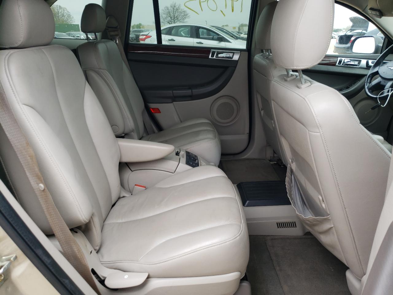 Photo 6 from auction – 2005 CHRYSLER PACIFICA T with VIN 2C4GM68435R461462