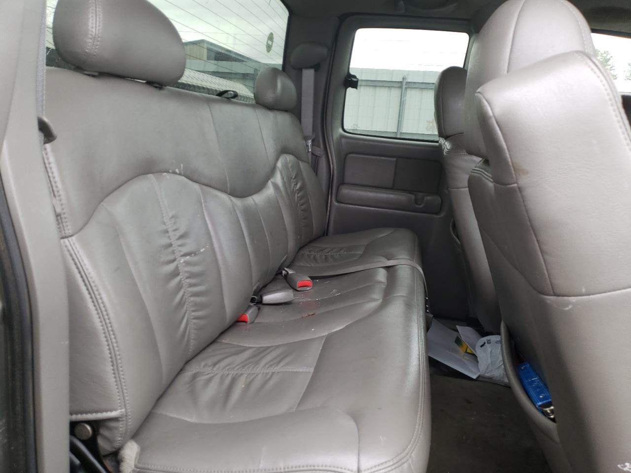 Photo 6 from auction – 2001 CHEVROLET SILVERADO with VIN 1GCEK19T11E147077