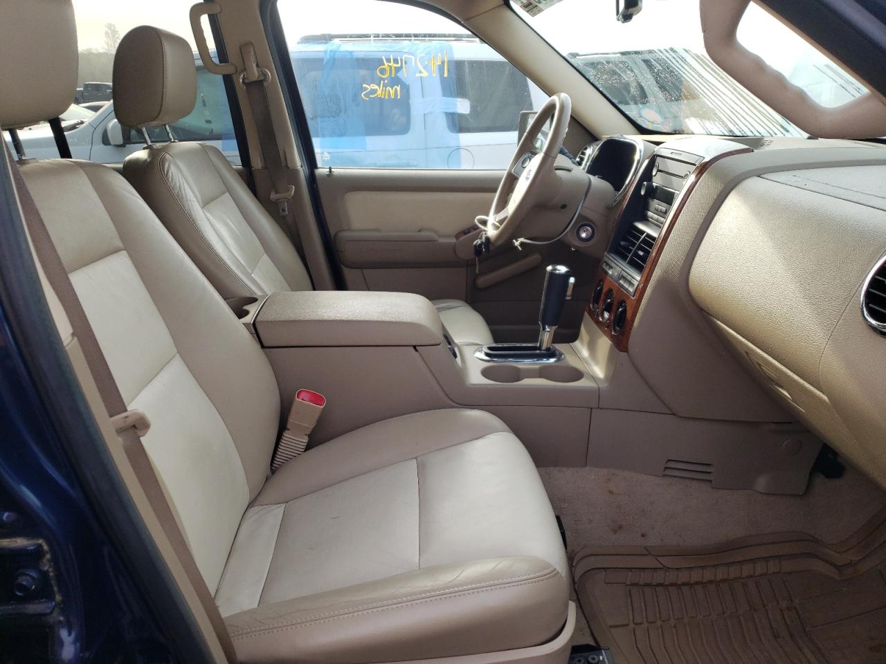 Photo 5 from auction – 2007 FORD EXPLORER E with VIN 1FMEU64E27UA35477