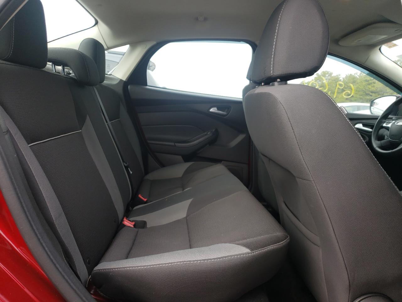 Photo 6 from auction – 2014 FORD FOCUS SE with VIN 1FADP3F20EL263446