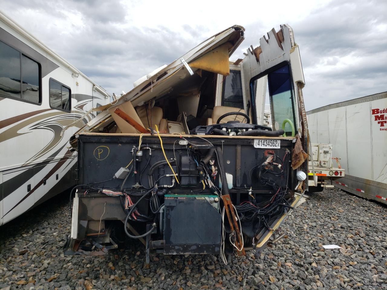 Photo 9 from auction – 2005 FLEETWOOD BOUNDER with VIN 4UZAAHBV84CN26918