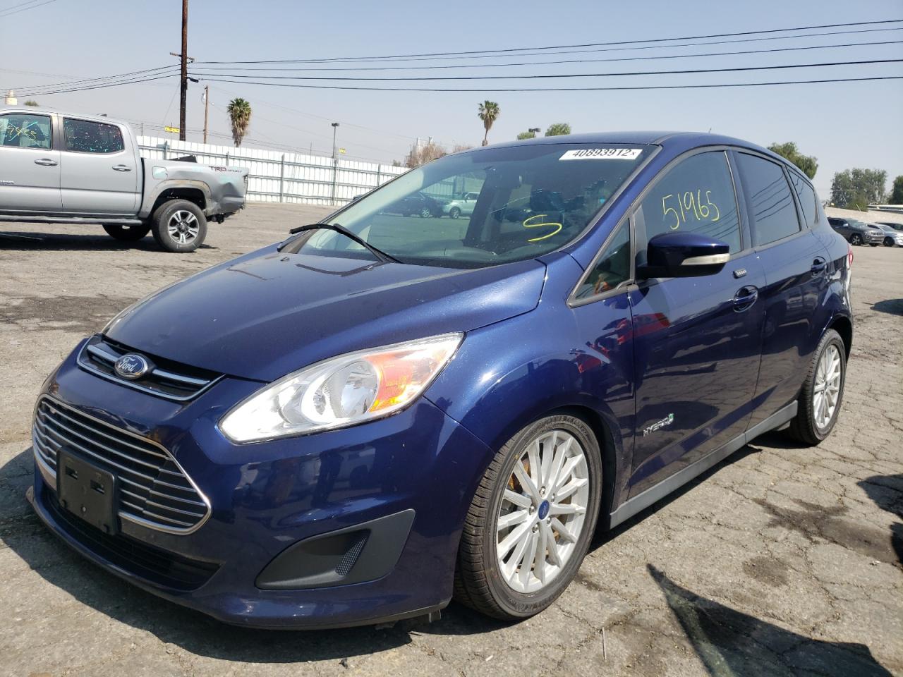 Photo 2 from auction – 2016 FORD C-MAX SE with VIN 1FADP5AU2GL115080