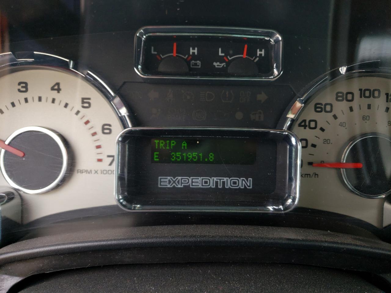 Photo 8 from auction – 2008 FORD EXPEDITION with VIN 1FMFU20508LA20650