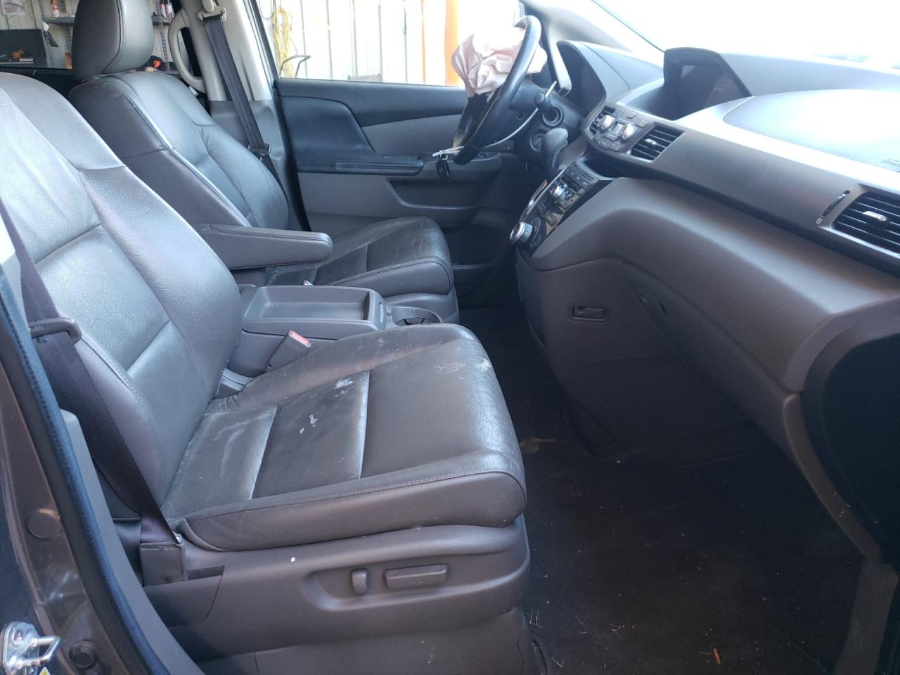 Photo 5 from auction – 2011 HONDA ODYSSEY EX with VIN 5FNRL5H65BB056654
