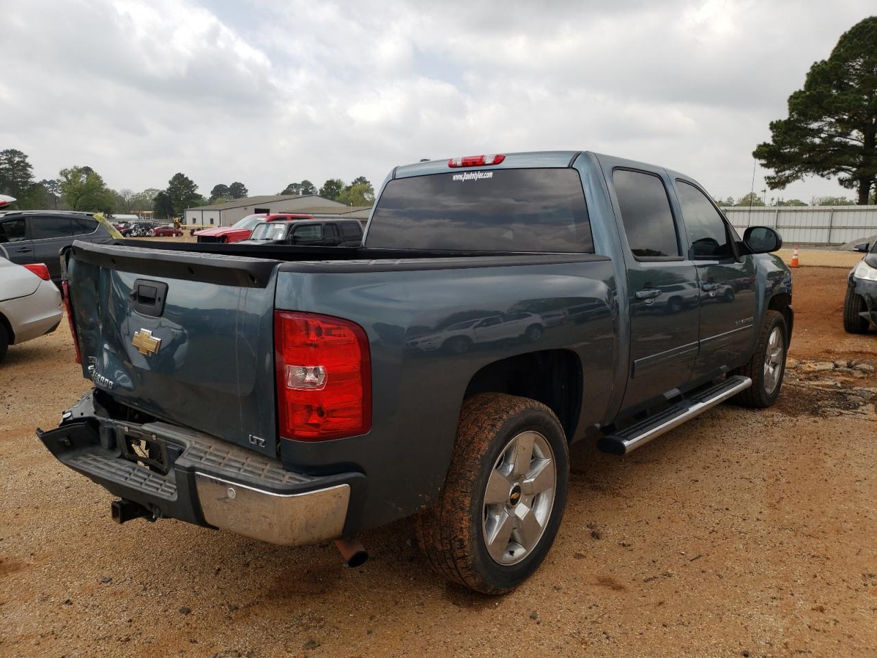 Photo 4 from auction – 2011 CHEVROLET SILVERADO with VIN 3GCPCTE02BG236048