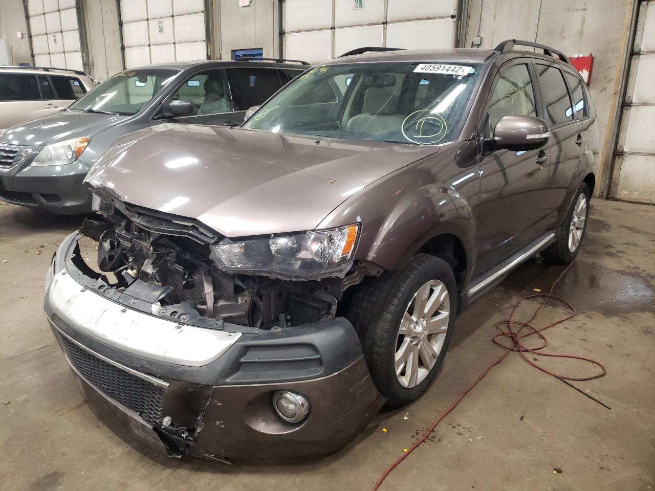 Photo 2 from auction – 2012 MITSUBISHI OUTLANDER with VIN JA4JT3AW4CU002096