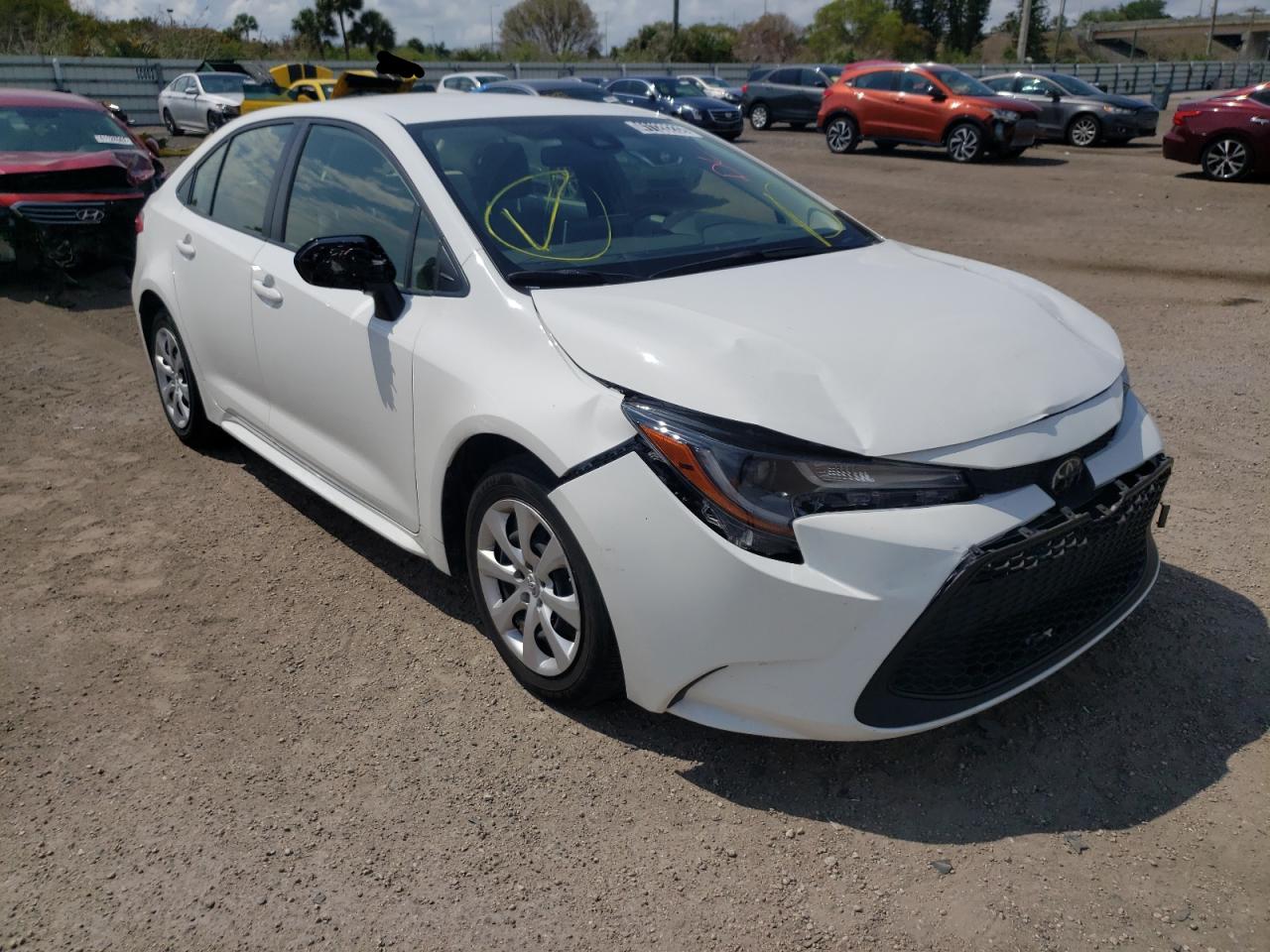 TOYOTA COROLLA LE 2020 with VIN JTDEPRAE8LJ073003 - Photo from auction