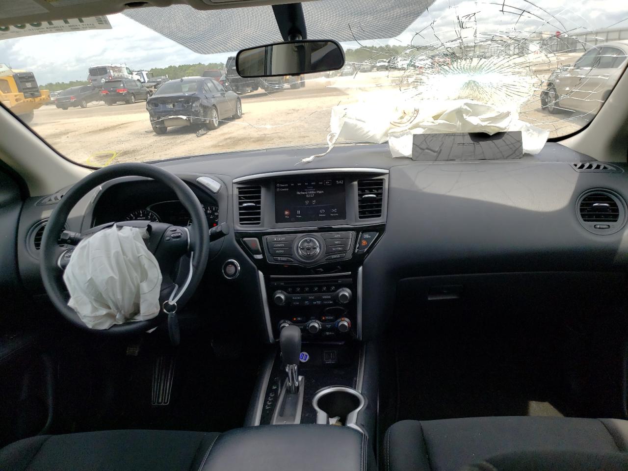 Photo 9 from auction – 2019 NISSAN PATHFINDER with VIN 5N1DR2MN1KC646590