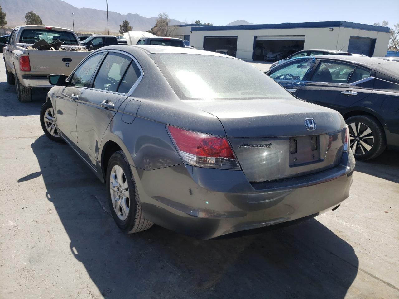 Photo 3 from auction – 2008 HONDA ACCORD with VIN JHMCP26468C069797
